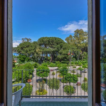 Hotel Le Acacie Capoliveri  Bagian luar foto