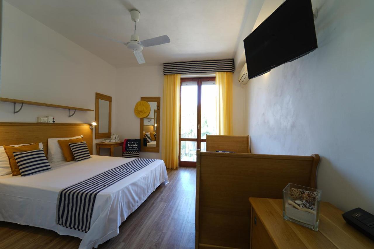 Hotel Le Acacie Capoliveri  Bagian luar foto