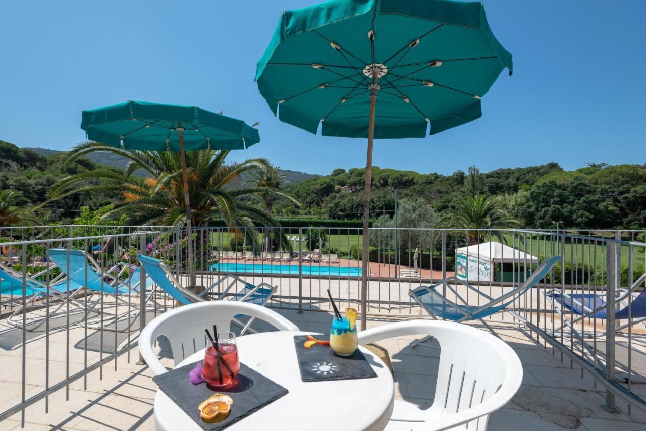 Hotel Le Acacie Capoliveri  Bagian luar foto