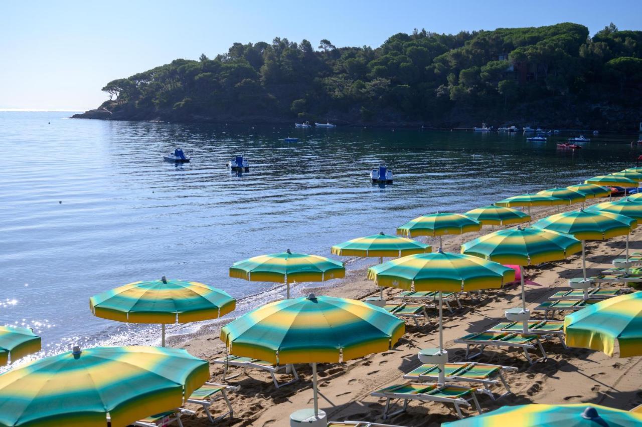 Hotel Le Acacie Capoliveri  Bagian luar foto